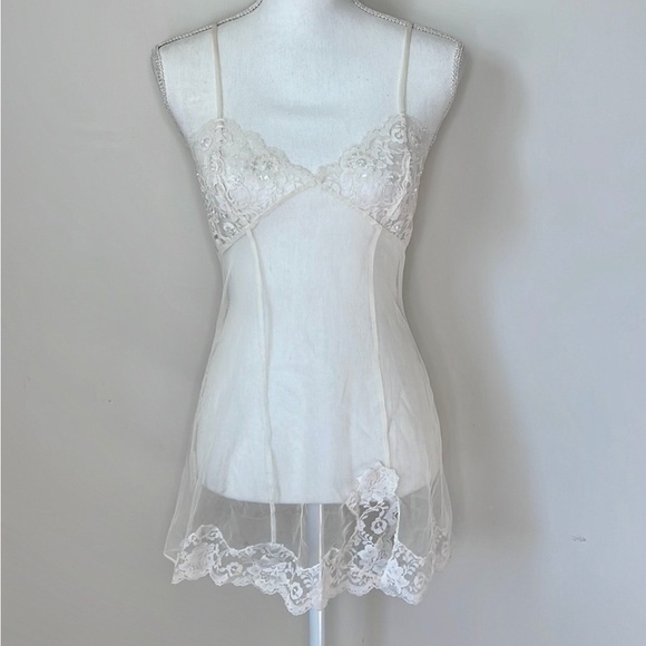 Y2K Victoria’s Secret Lingerie Slip - Picture 4 of 6